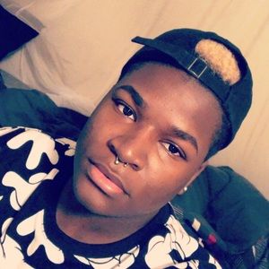 Meet your Posher, Diondre